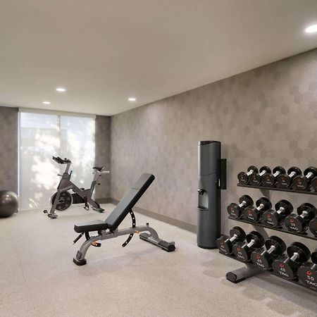 La Quinta Inn & Suites By Wyndham Springfield Ngoại thất bức ảnh