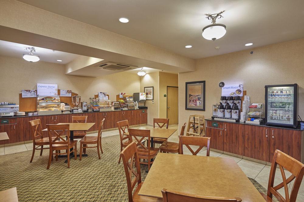 La Quinta Inn & Suites By Wyndham Springfield Ngoại thất bức ảnh