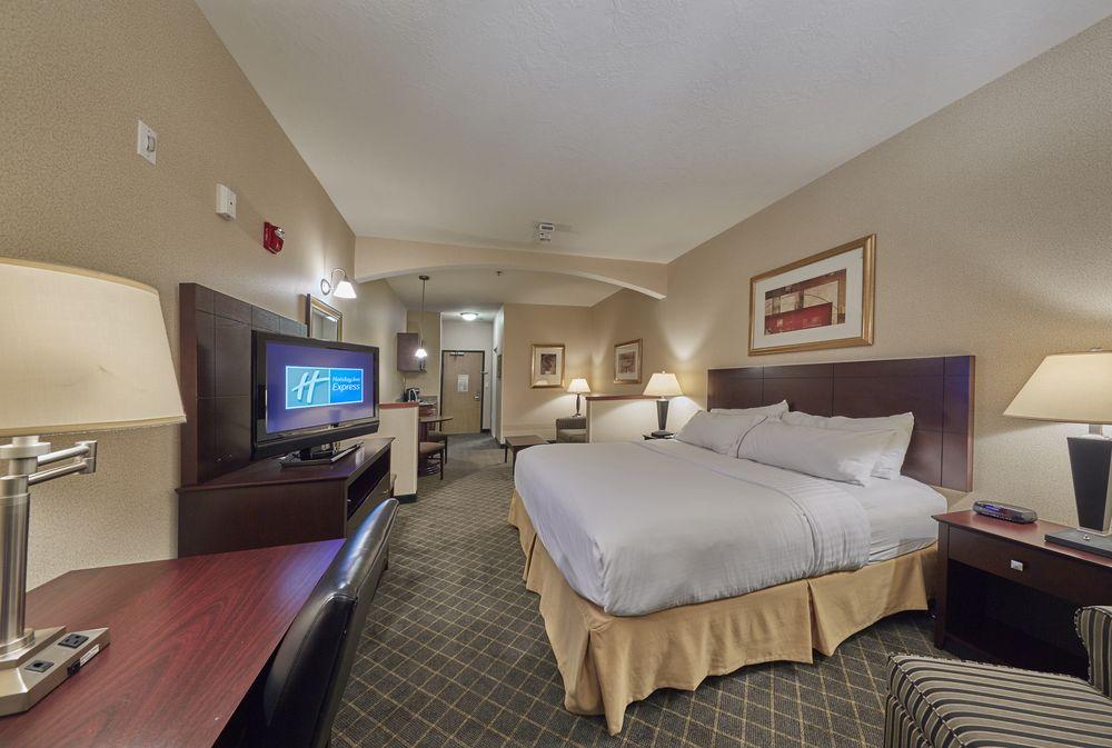 La Quinta Inn & Suites By Wyndham Springfield Ngoại thất bức ảnh