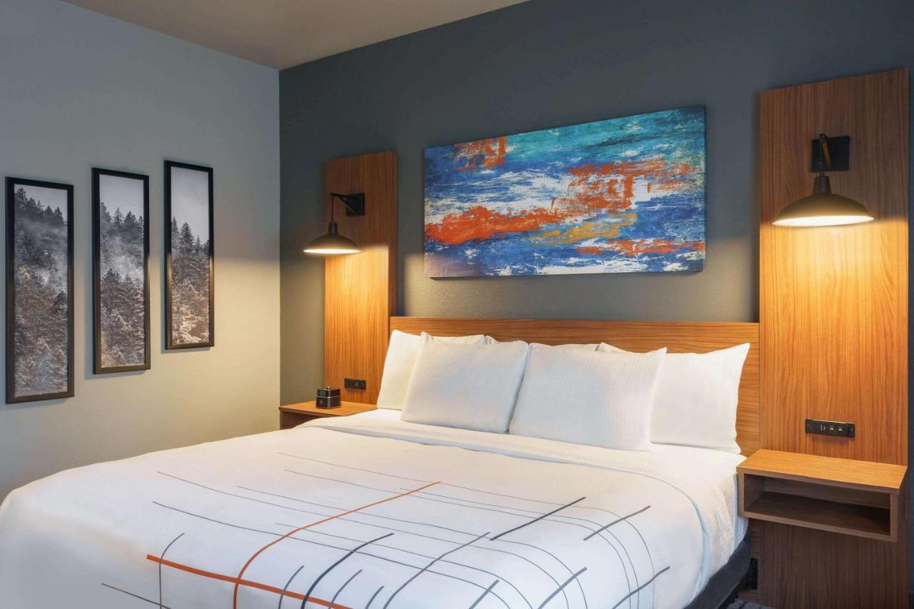 La Quinta Inn & Suites By Wyndham Springfield Ngoại thất bức ảnh