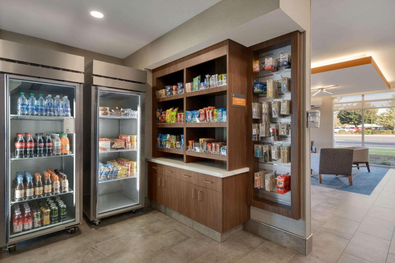 La Quinta Inn & Suites By Wyndham Springfield Ngoại thất bức ảnh