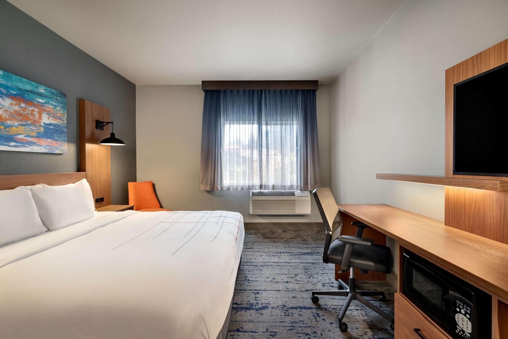 La Quinta Inn & Suites By Wyndham Springfield Ngoại thất bức ảnh